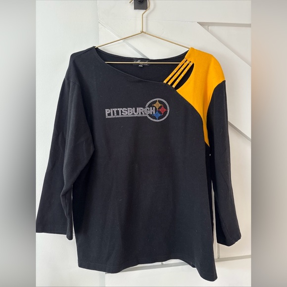 marvel fashions Tops - Marvel Fashions Women's Pittsburgh Steelers Bling Bedazzled 3/4 Sleeve Shirt XXL